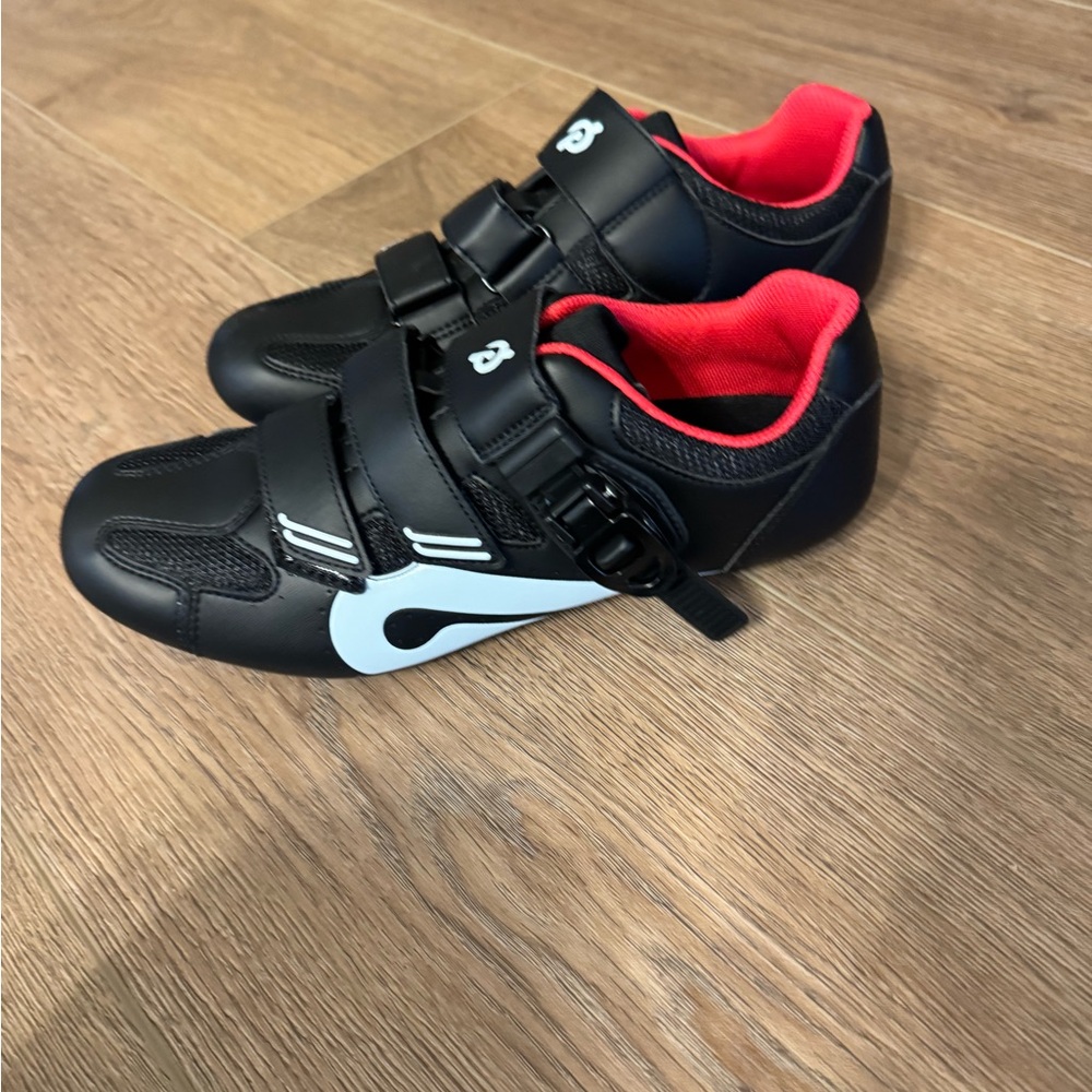 Peloton cycling shoes